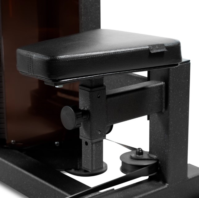 Бицепс машина профессиональный Bronze Gym Partner ML-803