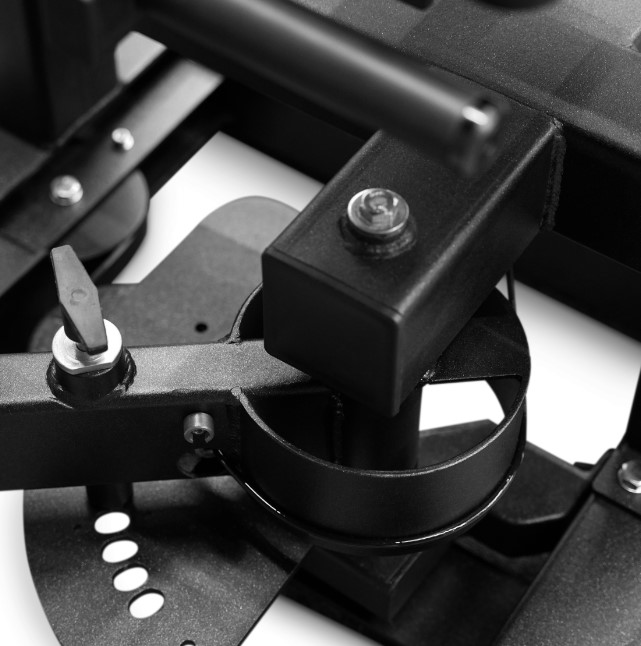 Сведение-Разведение ног профессиональный Bronze Gym Partner ML-817